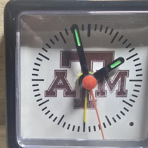 Texas A&M Mini Clock‎ - Picture 3 of 9